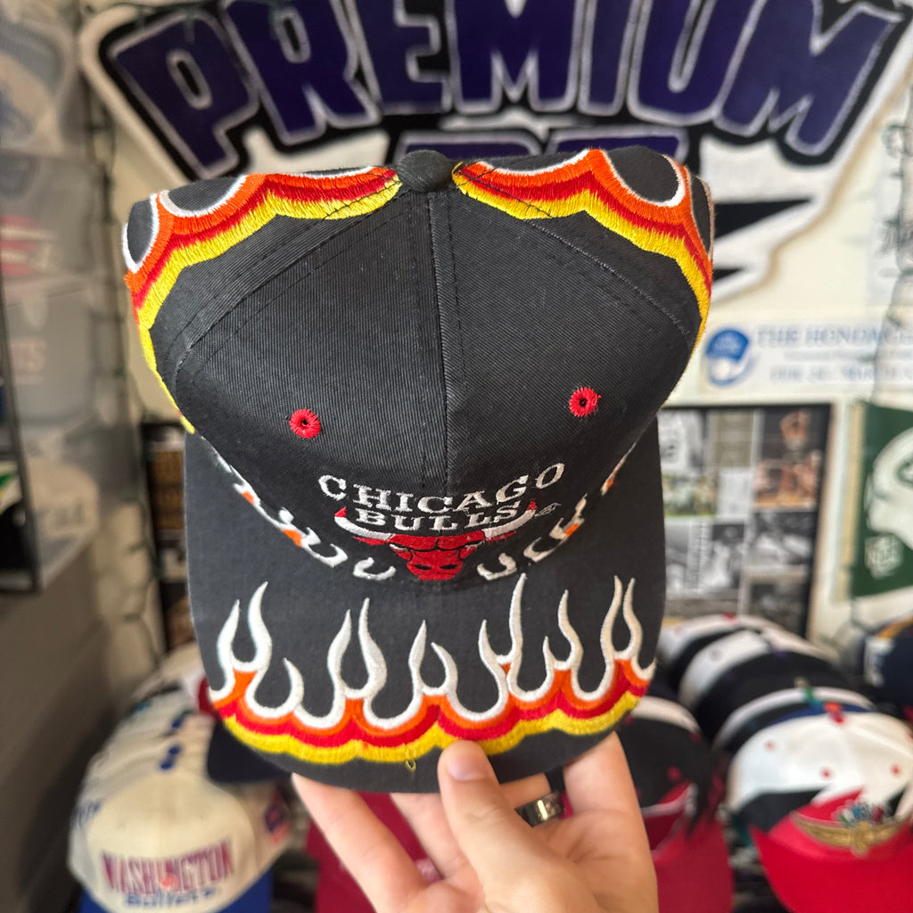 Chicago Bulls Flames Plain Logo by Walt3 NBA Basketball Snapback