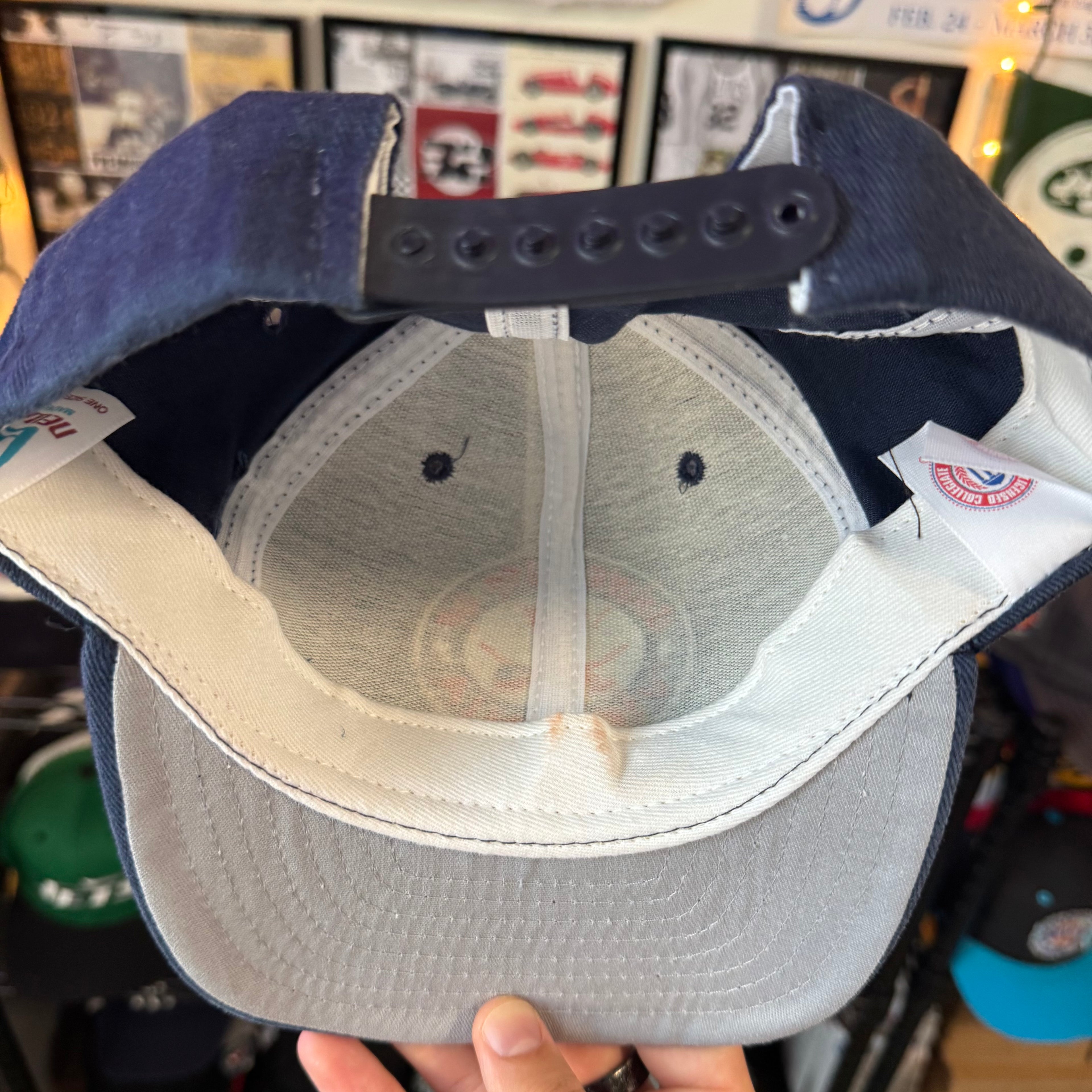 University of Virginia New Era Faded Navy Circle Logo Snapback
