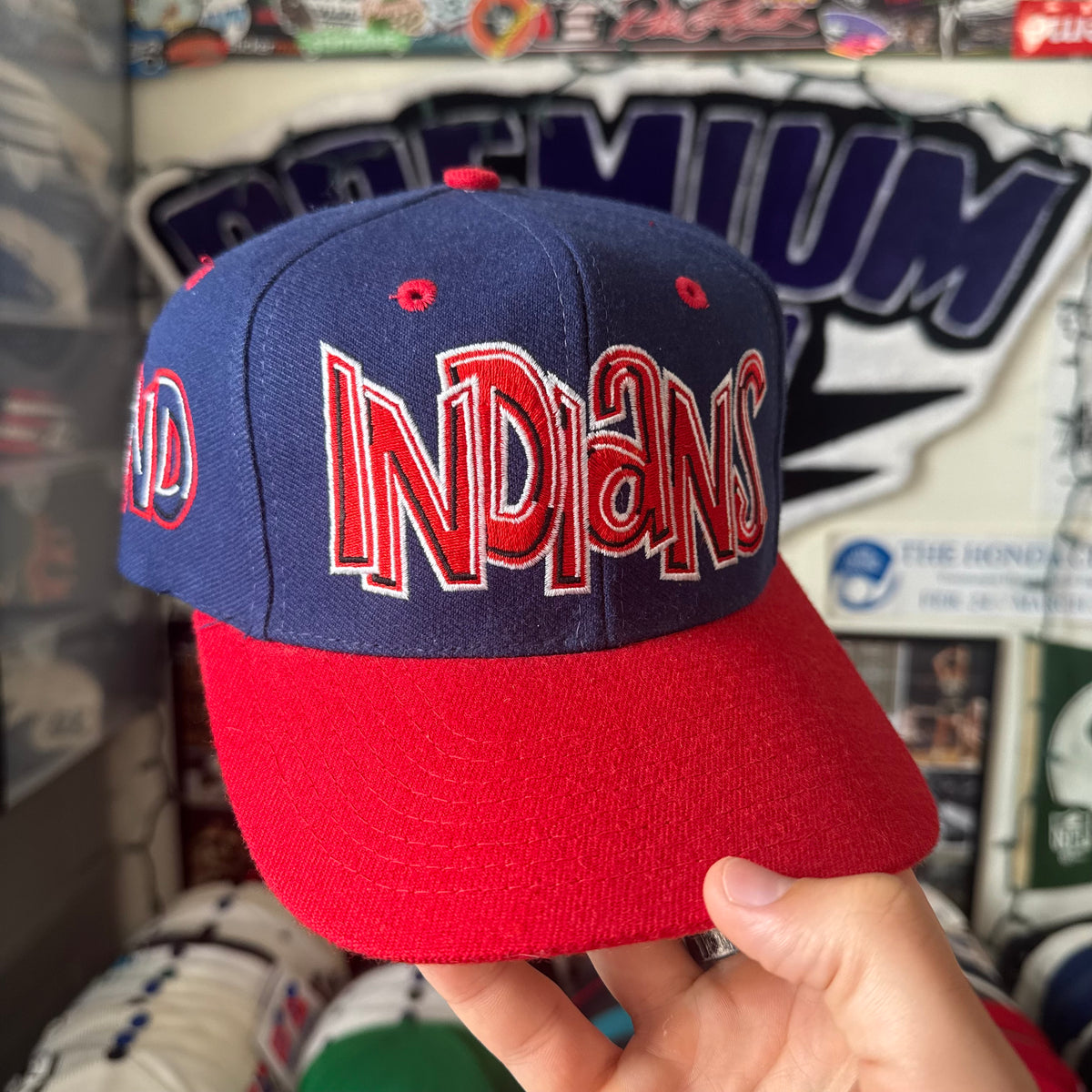 Cleveland Indians Drew Pearson Bubble Graffiti MLB Baseball Snapback