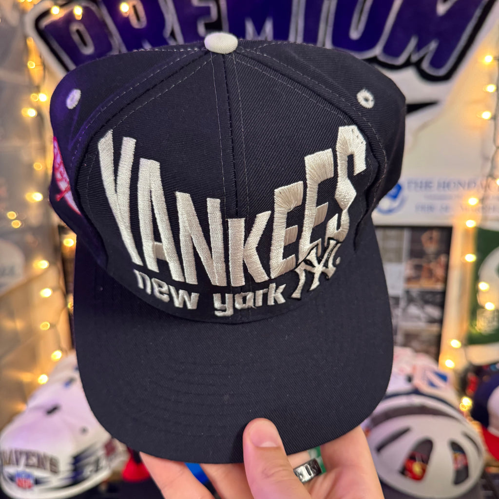 New York Yankees Large Arched Spell Out MLB Logo 7 Snapback