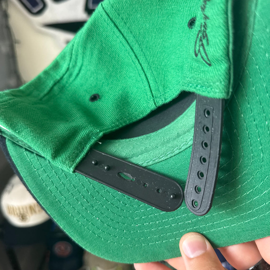 Boston Celtics Signatures Slanted Spell Out NBA Basketball Snapback *flaw