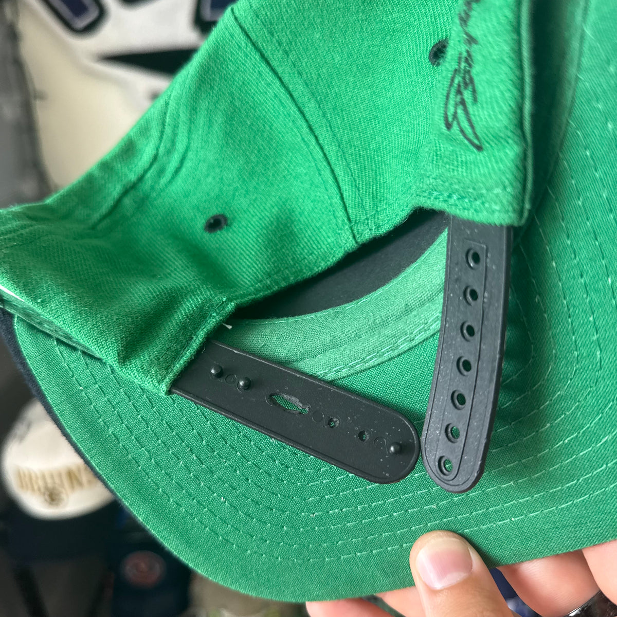 Boston Celtics Signatures Slanted Spell Out NBA Basketball Snapback *flaw