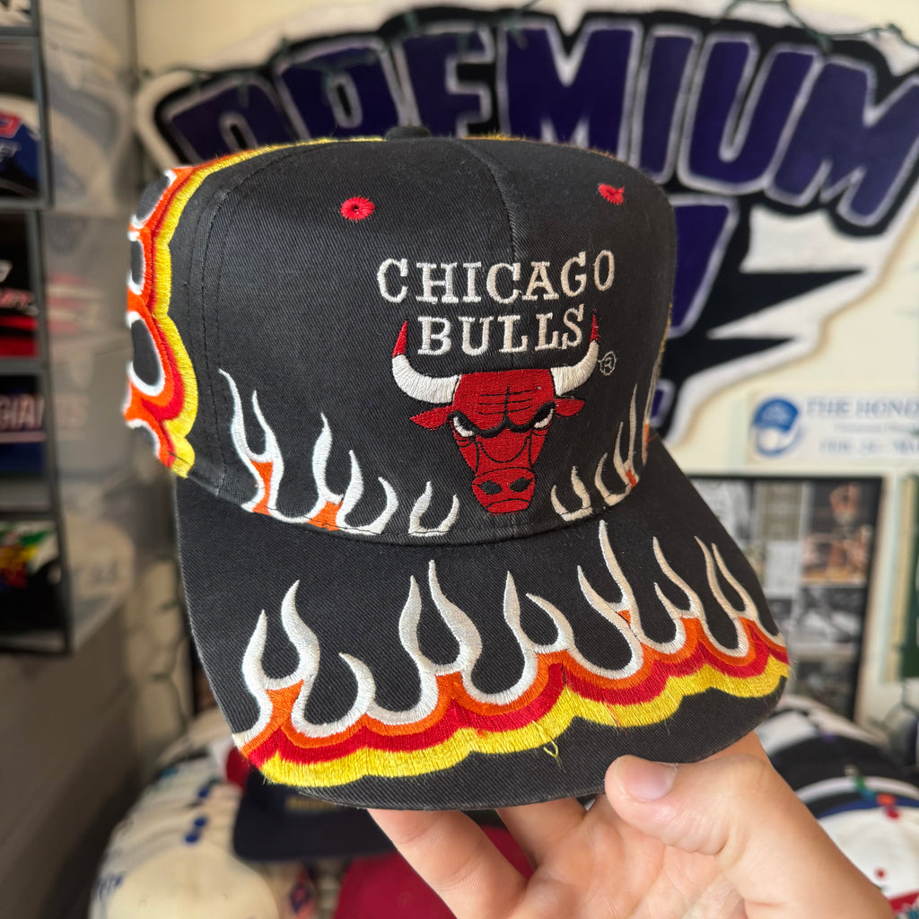 Chicago Bulls Flames Plain Logo by Walt3 NBA Basketball Snapback