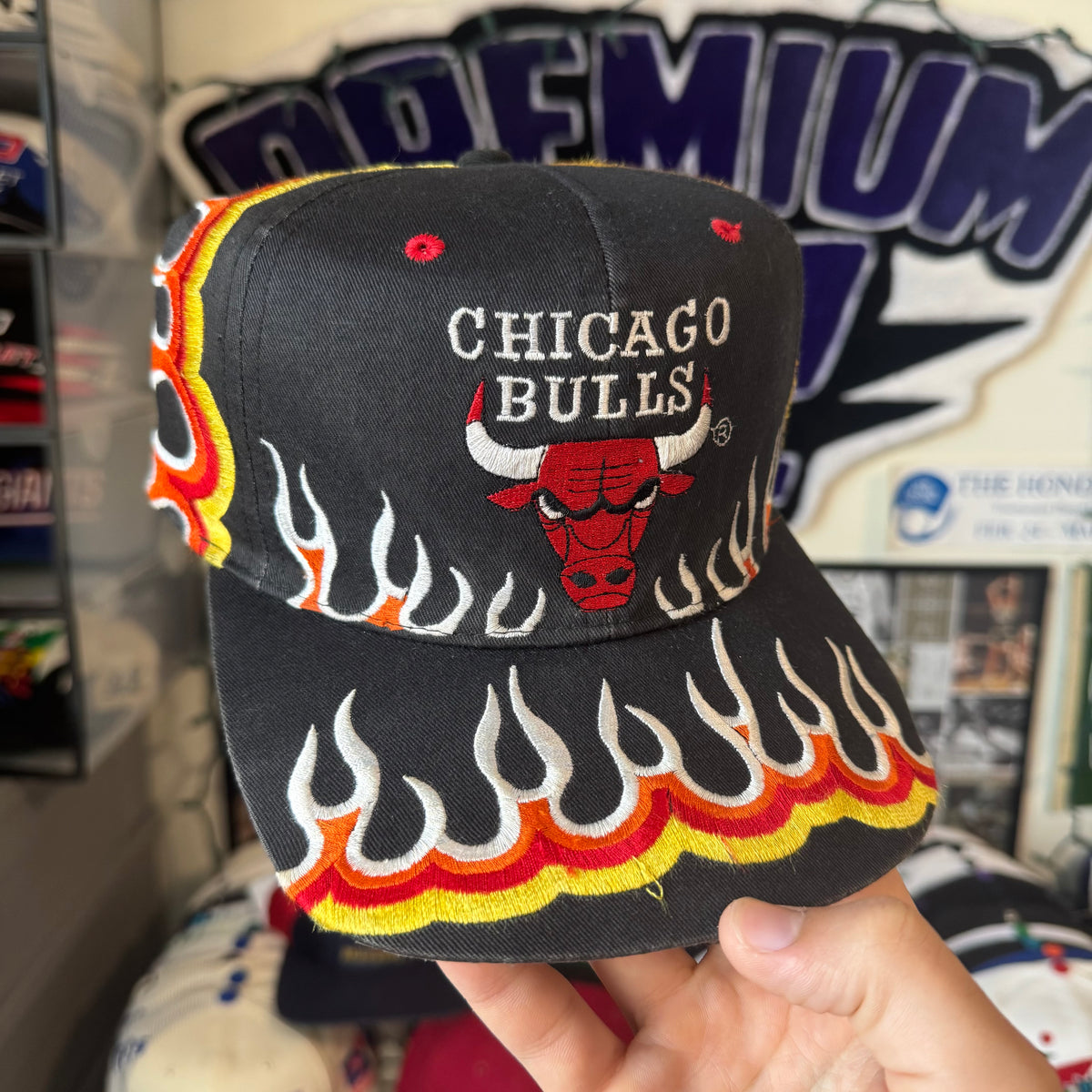 Chicago Bulls Flames Plain Logo by Walt3 NBA Basketball Snapback