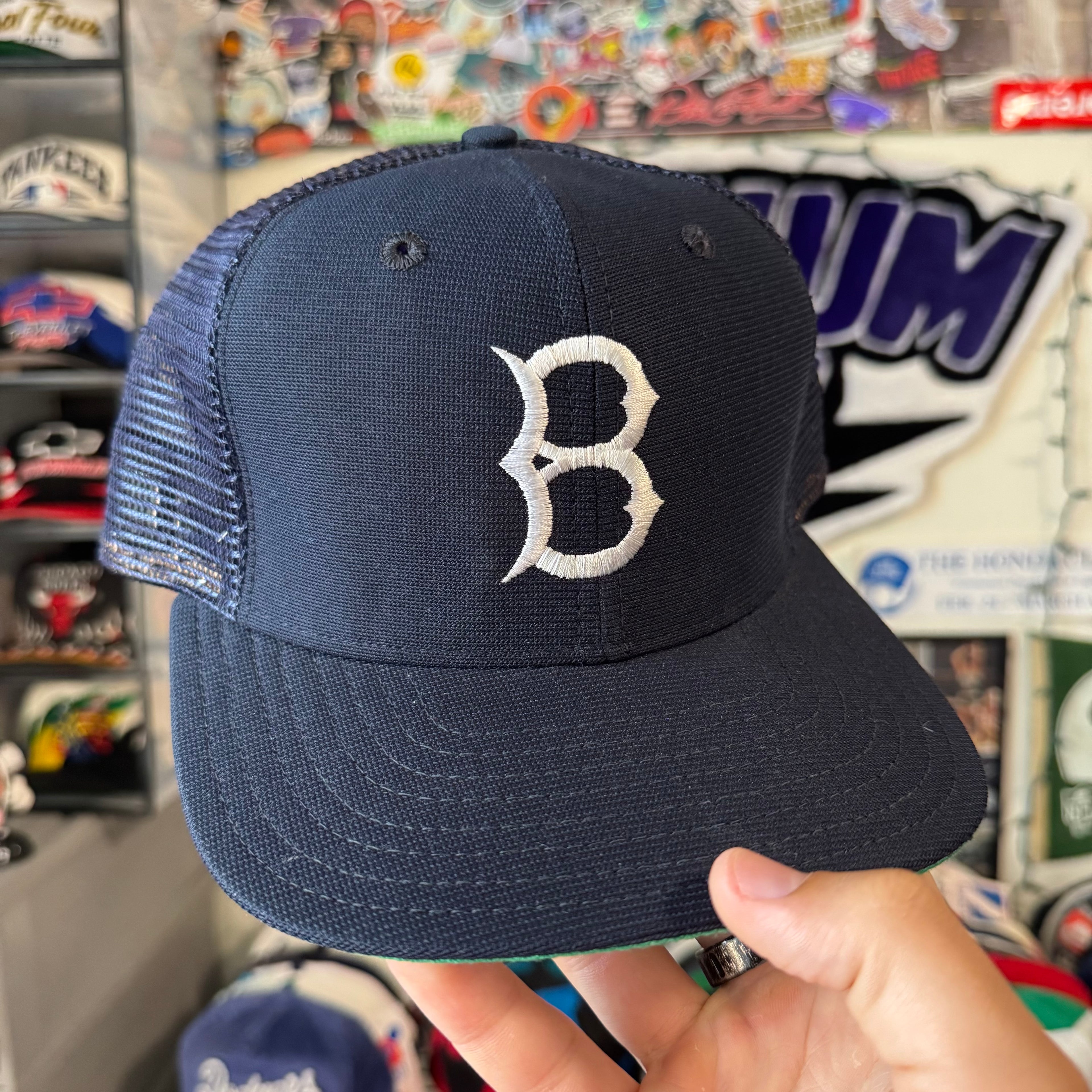 Brooklyn Dodgers Plain Logo New Era Trucker MLB Baseball Snapback