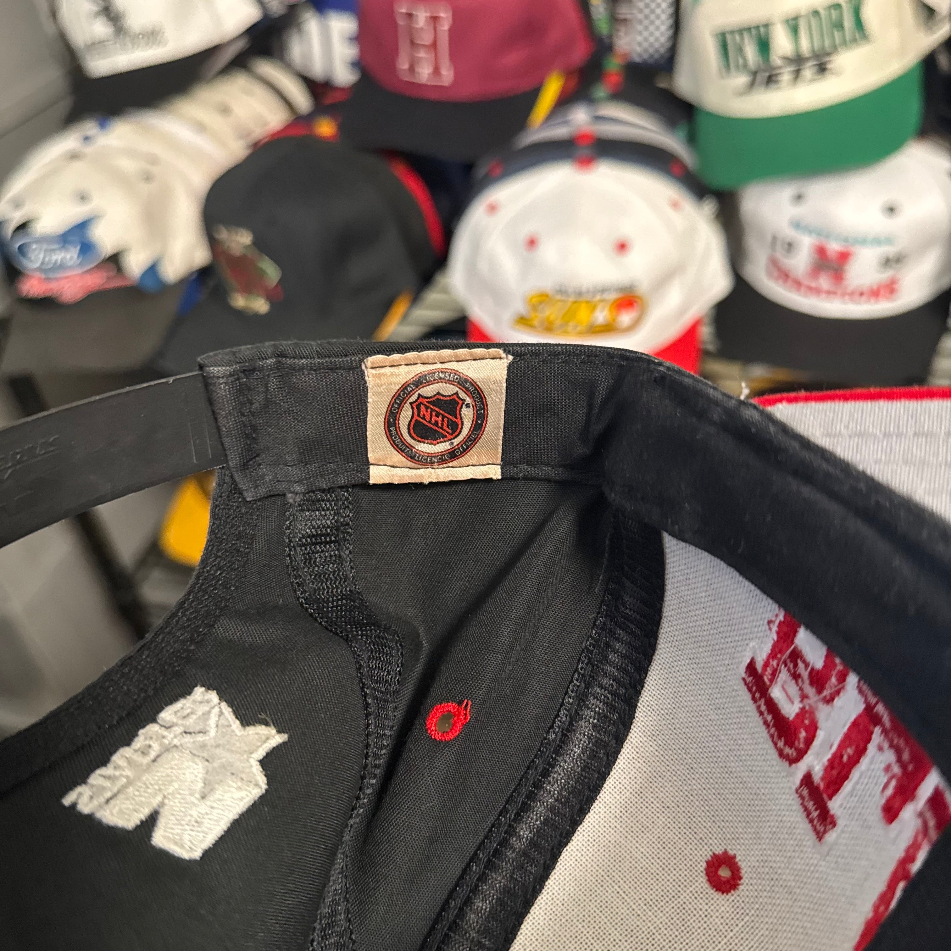 Chicago Blackhawks Starter TriPower Twill