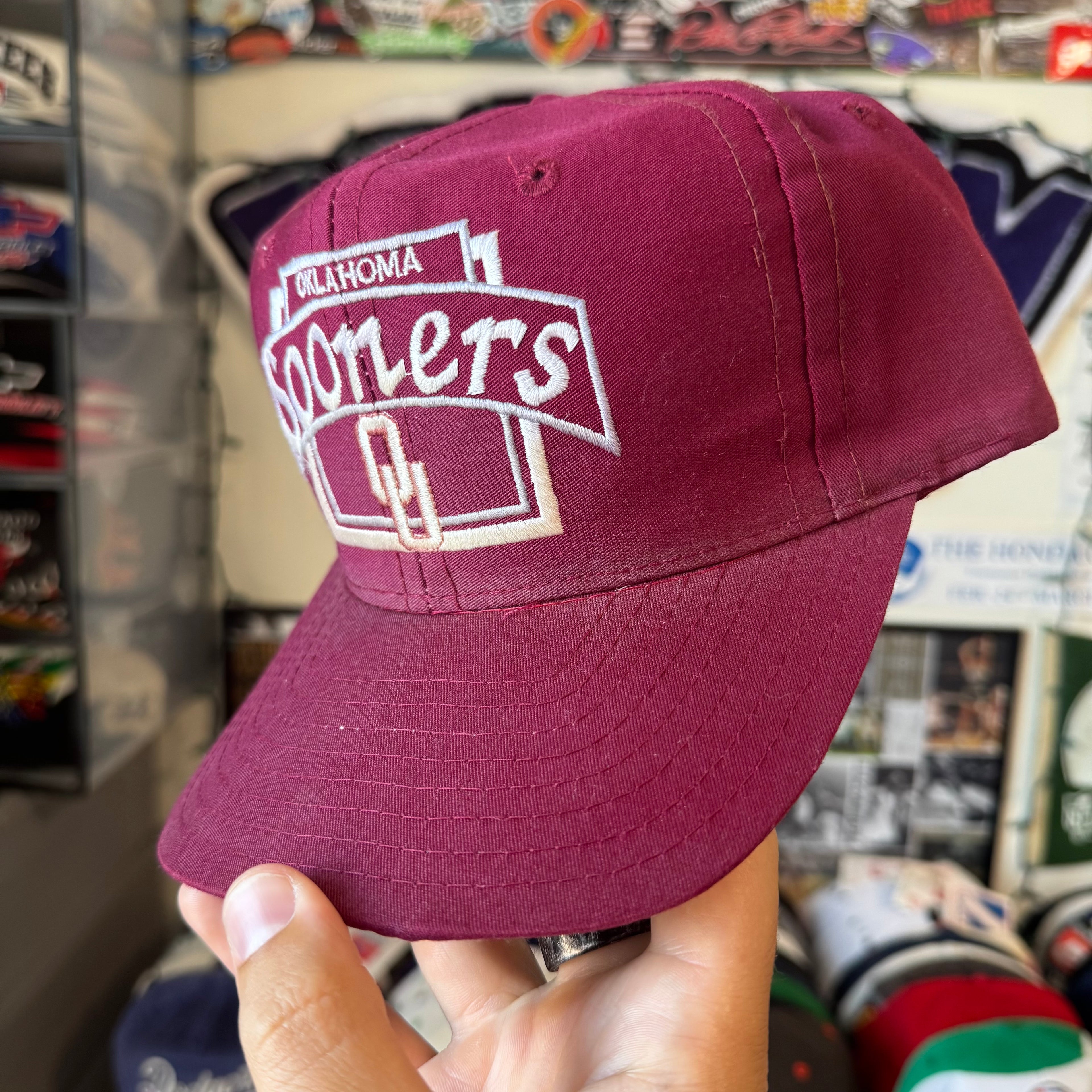 Oklahoma University Sooners Red Top of the World NCAA College SnapBack *flaw