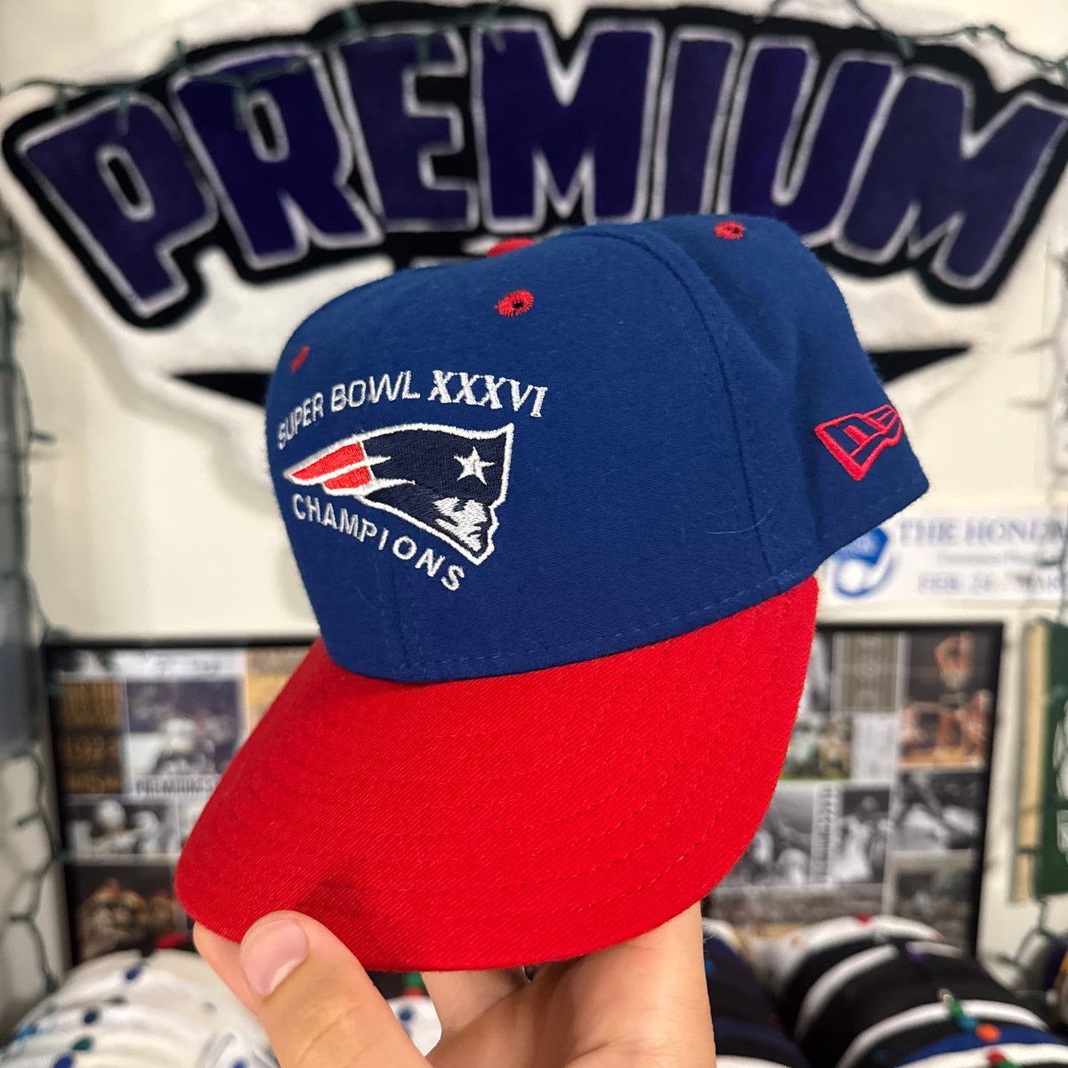 New England Patriots Super Bowl Champions XXXVI Champions New Era NFL Football Snapback