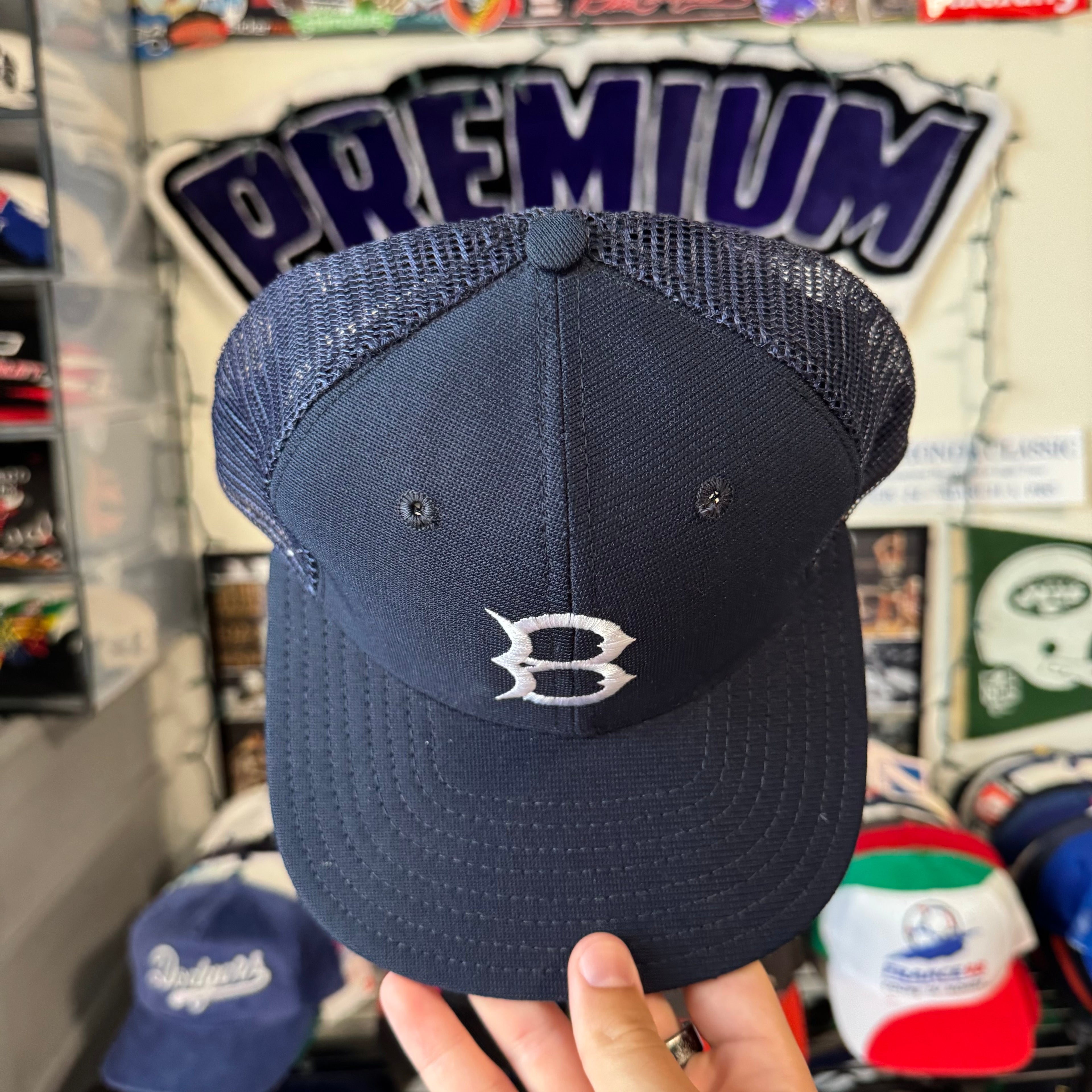 Brooklyn Dodgers Plain Logo New Era Trucker MLB Baseball Snapback