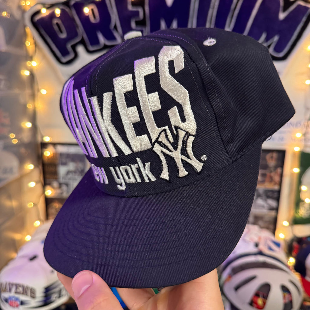 New York Yankees Large Arched Spell Out MLB Logo 7 Snapback