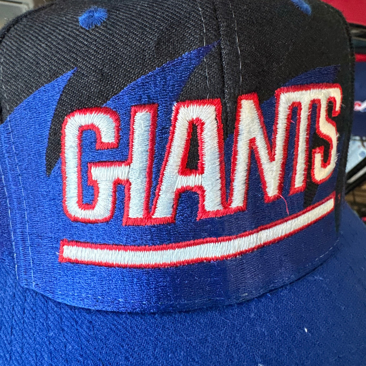 New York Giants Black Dome Logo Athletic Sharktooth NFL Football Snapback