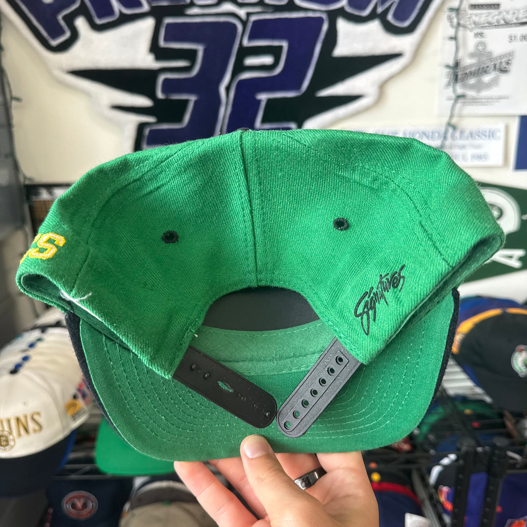 Boston Celtics Signatures Slanted Spell Out NBA Basketball Snapback *flaw