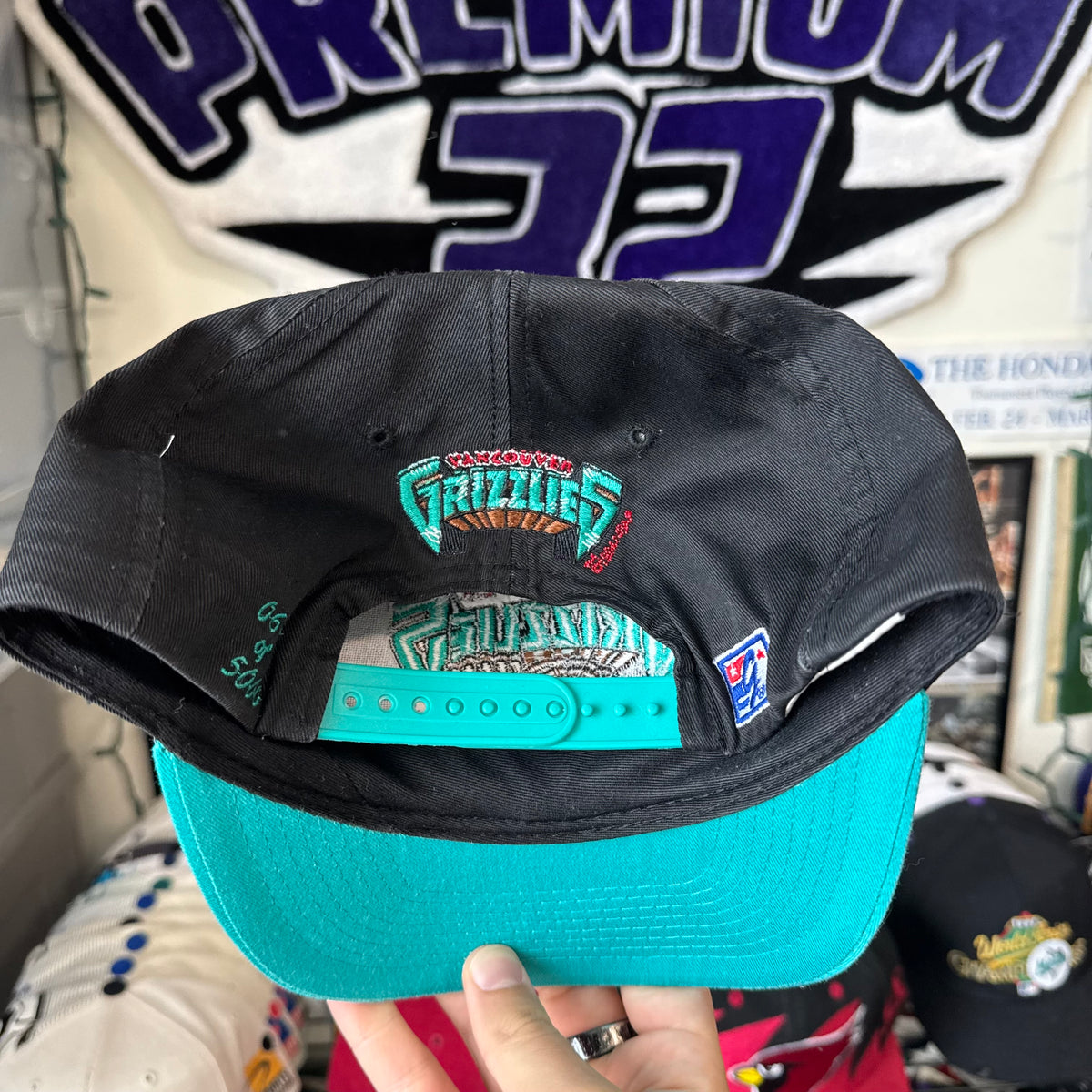 Vancouver Grizzlies 1994 Plain Logo 0632 of 5000 Missing Top Button