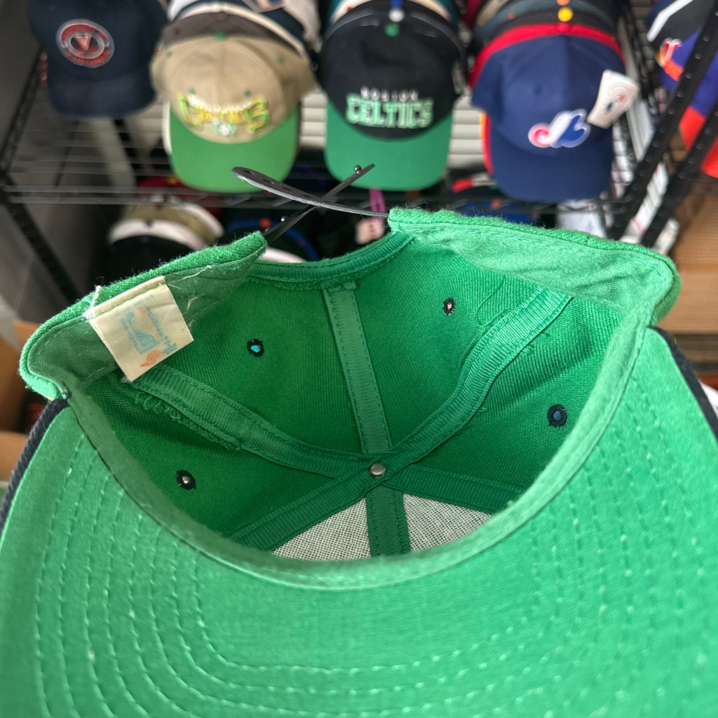 Boston Celtics Signatures Slanted Spell Out NBA Basketball Snapback *flaw