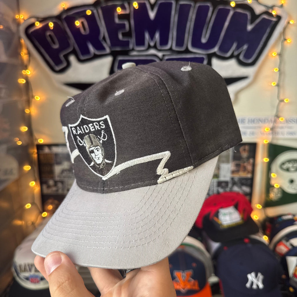 Los Angeles Raiders Logo 7 Reverse Sharktooth / Ghost Sharktooth
