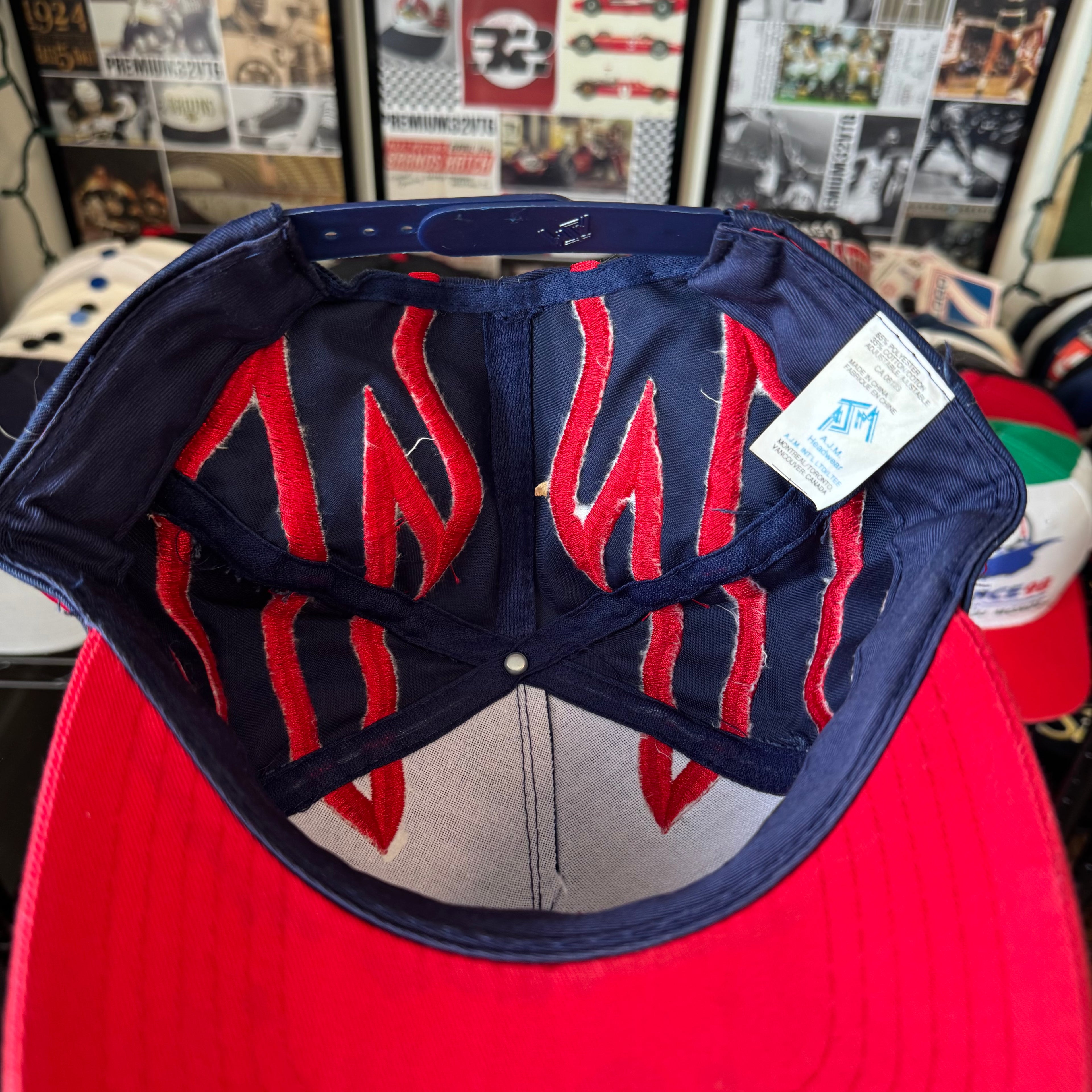 Montreal Canadians Bear Claw Snapback