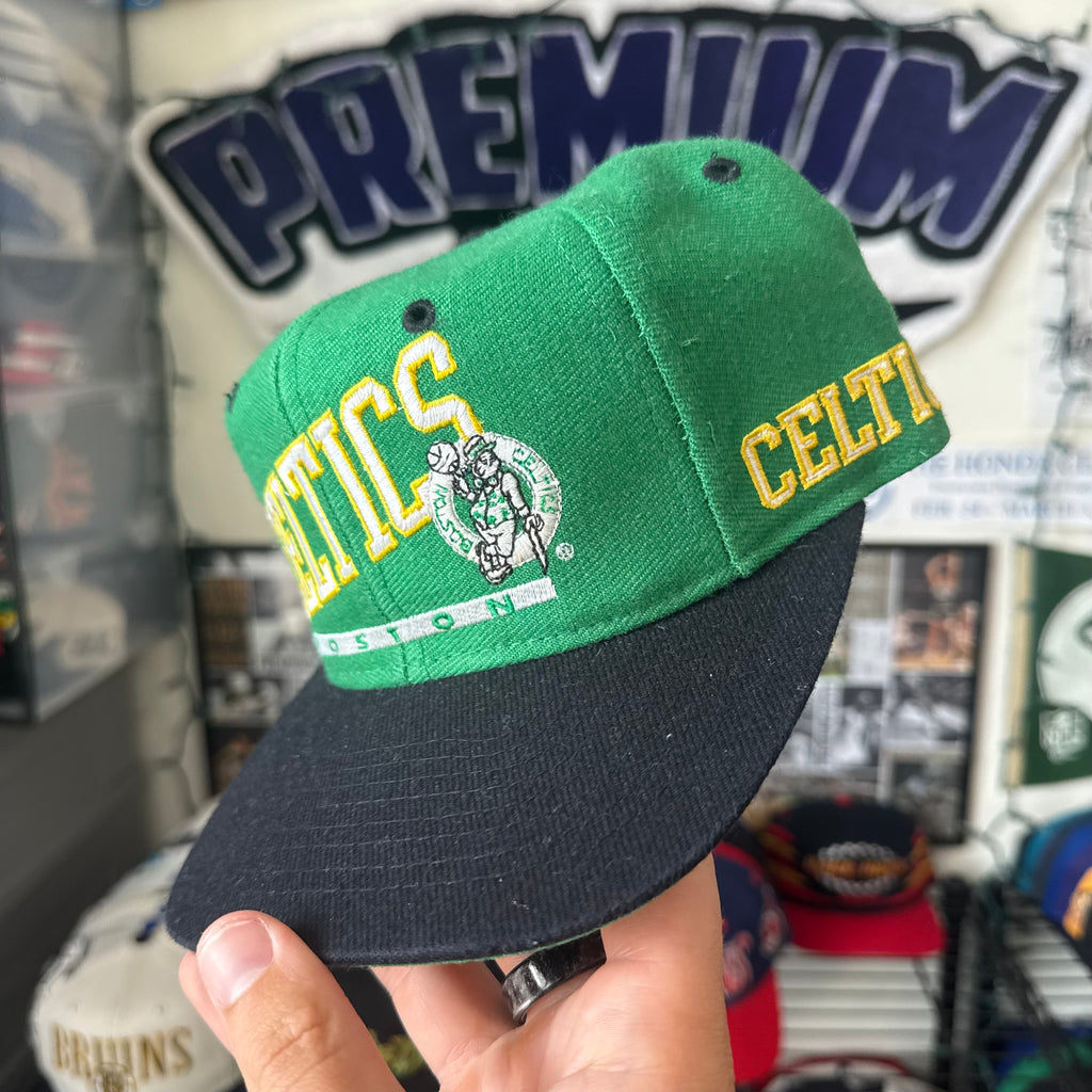Boston Celtics Signatures Slanted Spell Out NBA Basketball Snapback *flaw