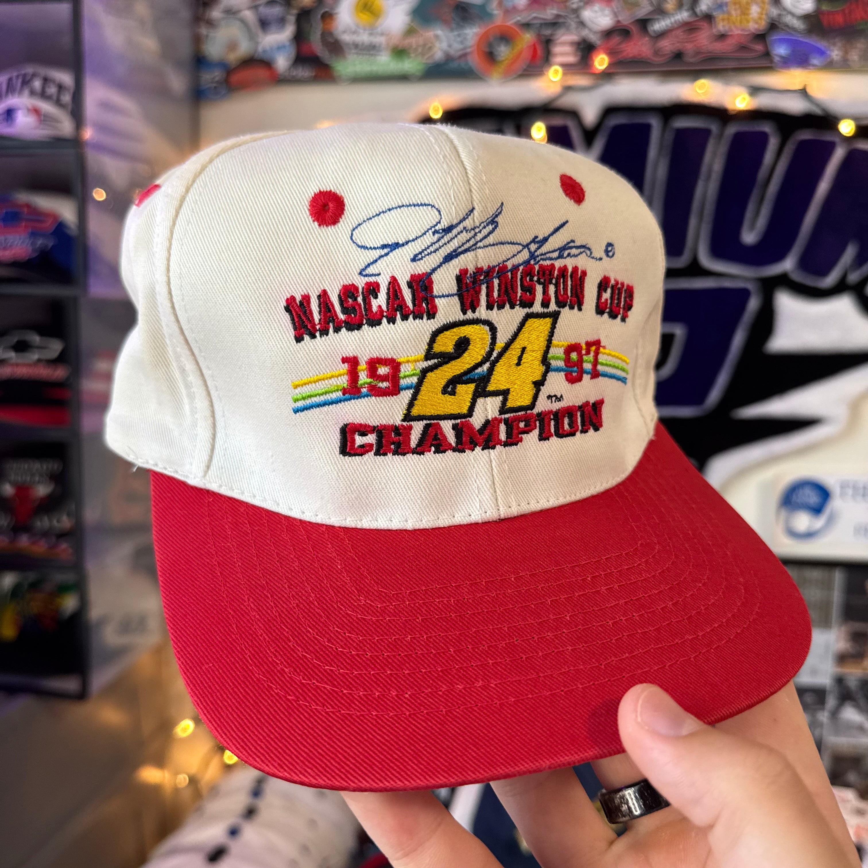 NASCAR Winston Cup Champion 1997 Jeff Gordon #24 DuPont Refinish Racing