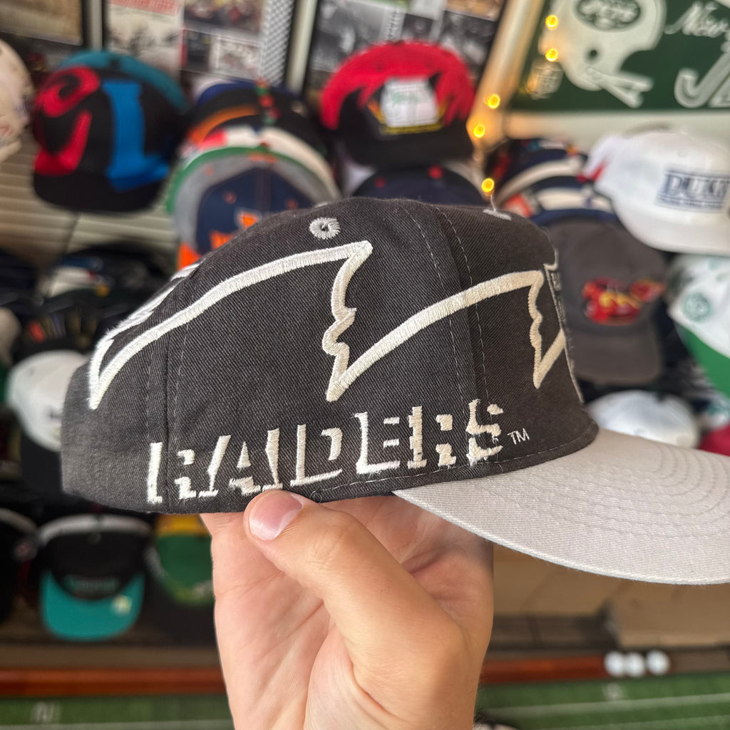 Los Angeles Raiders Logo 7 Reverse Sharktooth / Ghost Sharktooth