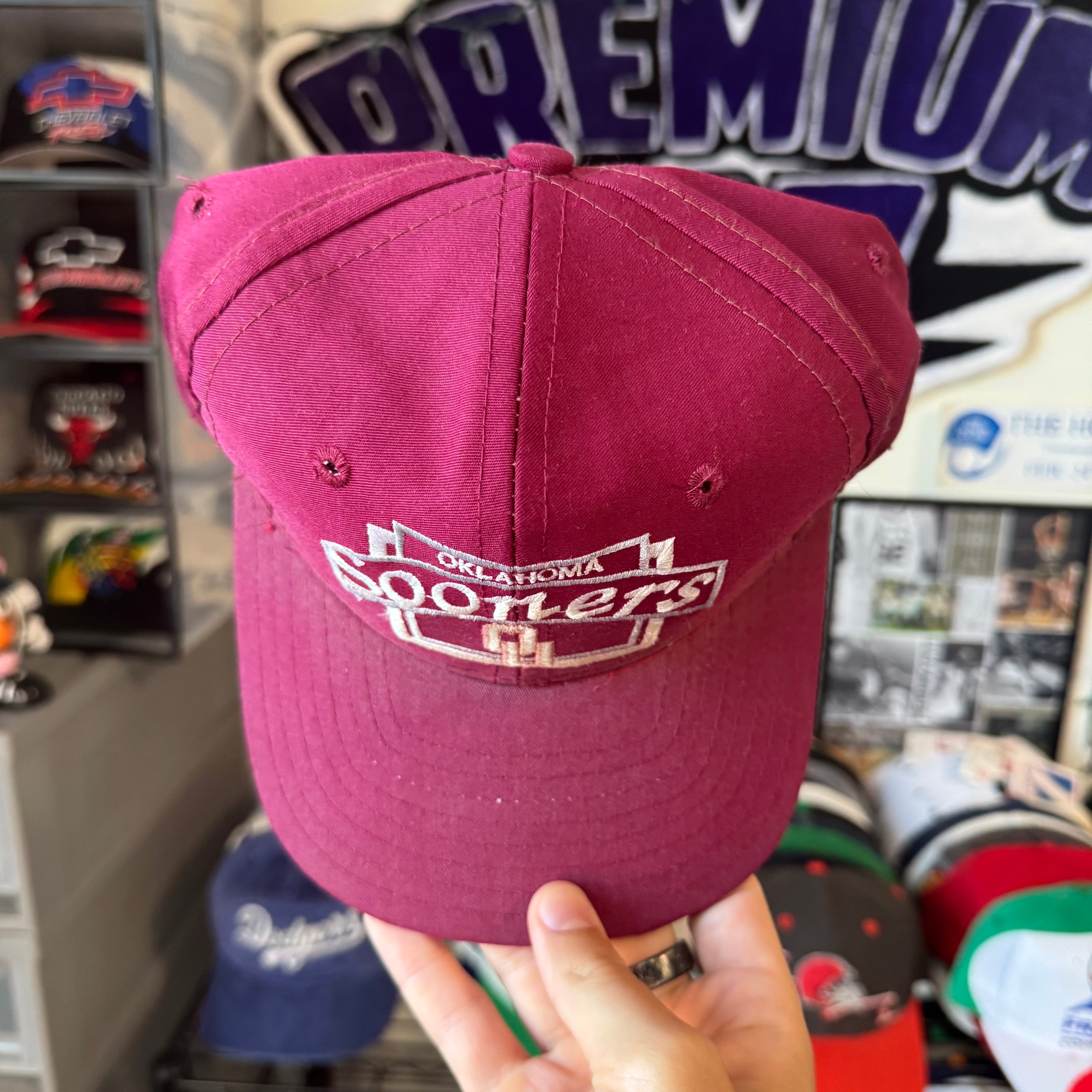 Oklahoma University Sooners Red Top of the World NCAA College SnapBack *flaw