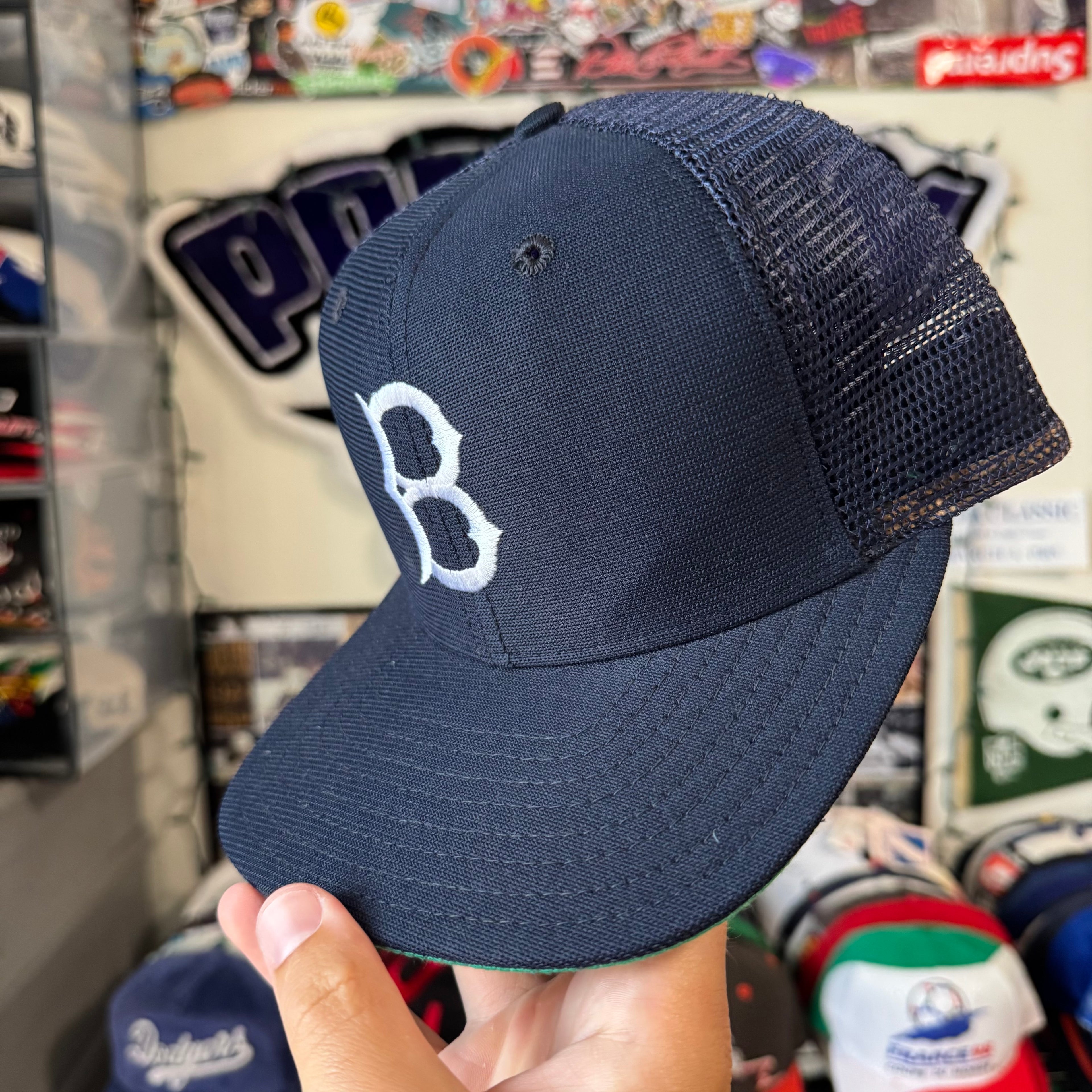 Brooklyn Dodgers Plain Logo New Era Trucker MLB Baseball Snapback