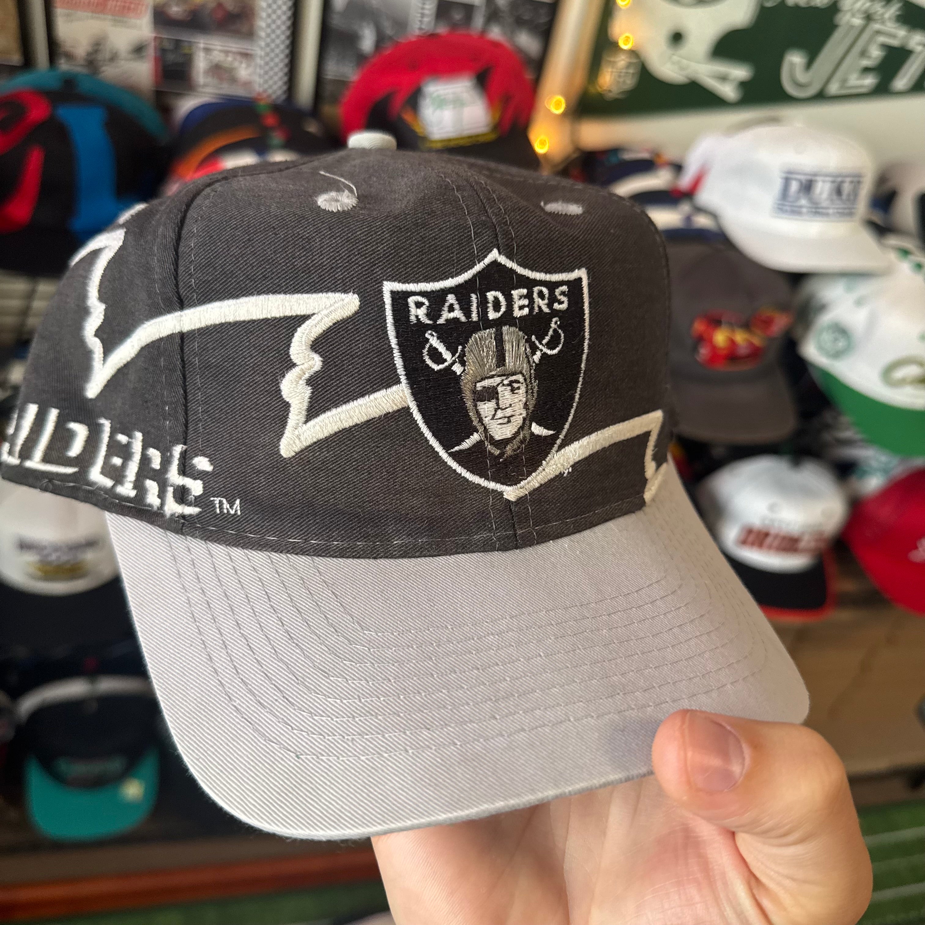 Los Angeles Raiders Logo 7 Reverse Sharktooth / Ghost Sharktooth