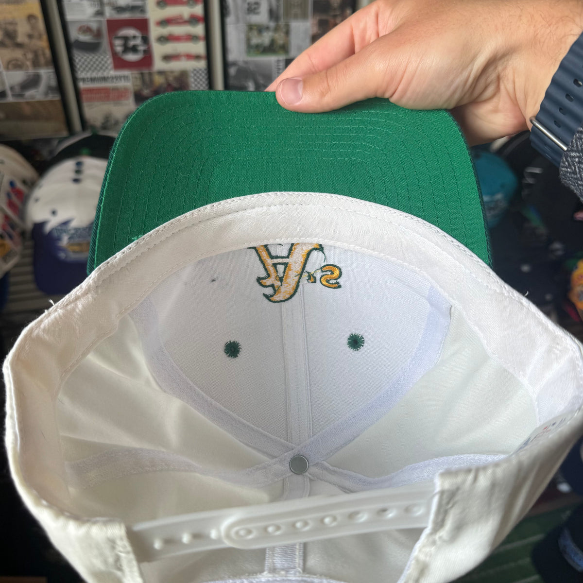 Oakland Athletics Plain Logo Twins Enterprise MLB Baseball Snapback signed by Steve Ontiveros